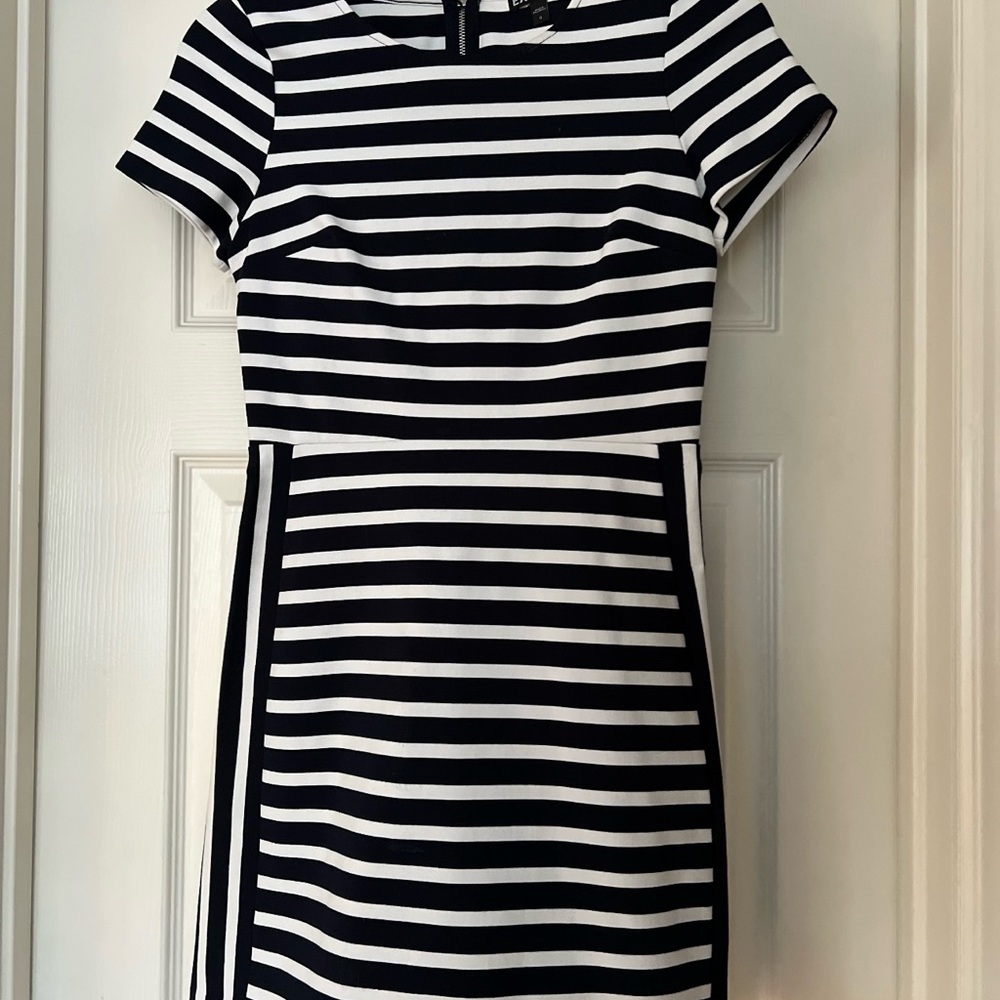 Black and white striped Express Dress 👗